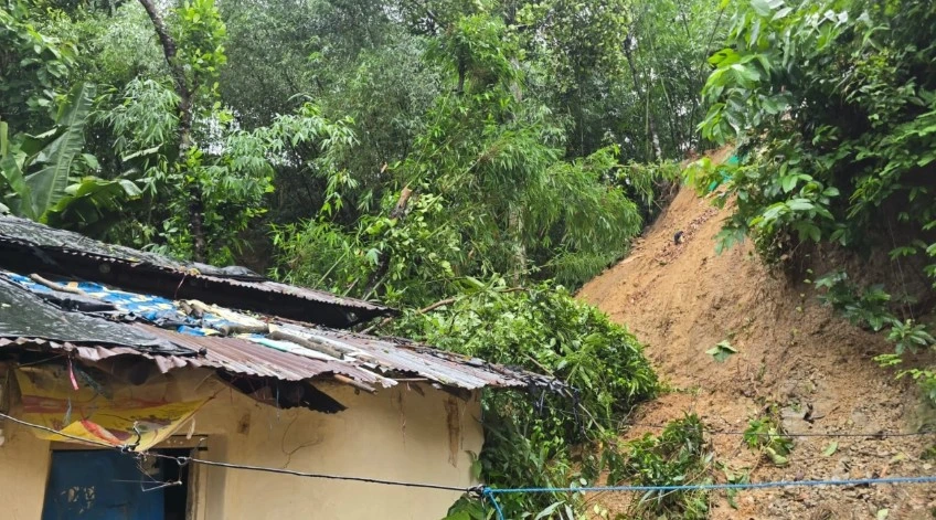 পাহাড়ধসে বান্দরবান ও কক্সবাজারে ৭ জনের মৃত্যু