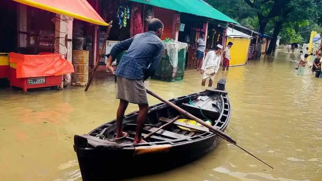 চার বিভাগে বন্যার শঙ্কা/নদ-নদীর পানি বিপদসীমার ওপরে