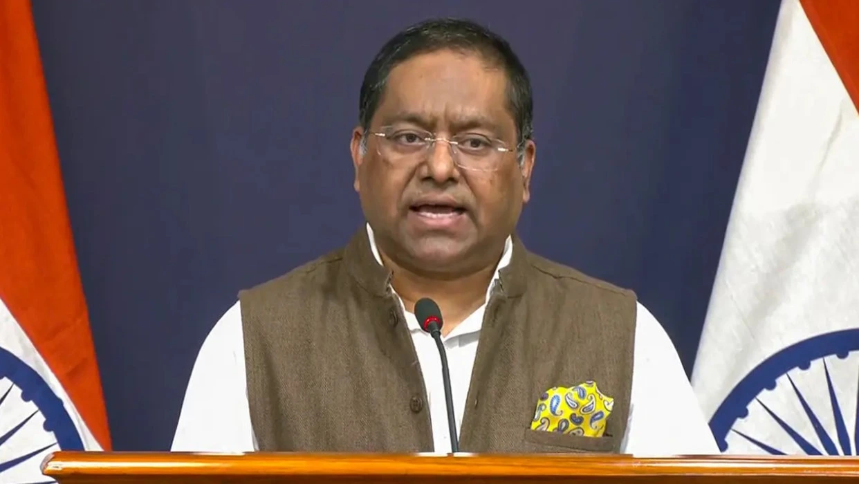 শেখ হাসিনার ফেরা নিয়ে ভারতের অবস্থানে কোনো পরিবর্তন নেই: পররাষ্ট্র মন্ত্রণালয়
