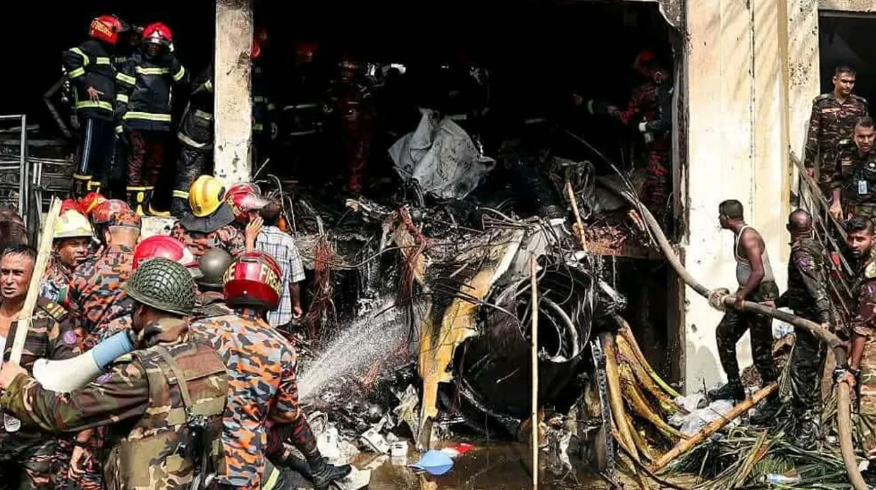 শোক ও শ্রদ্ধায় স্মরণ সেই ‘কালো দুপুর’