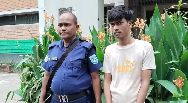 ফুলবাড়ীতে অটোরিকশা ছিনতাইয়ে চালক নিহত, একজন গ্রেপ্তার