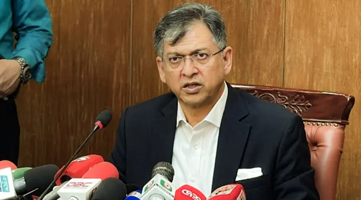 "শিক্ষার্থীদের আন্দোলনের পেছনে ঘোলাপানিতে মাছ শিকারের চেষ্টা চলছে": স্বরাষ্ট্রমন্ত্রী
